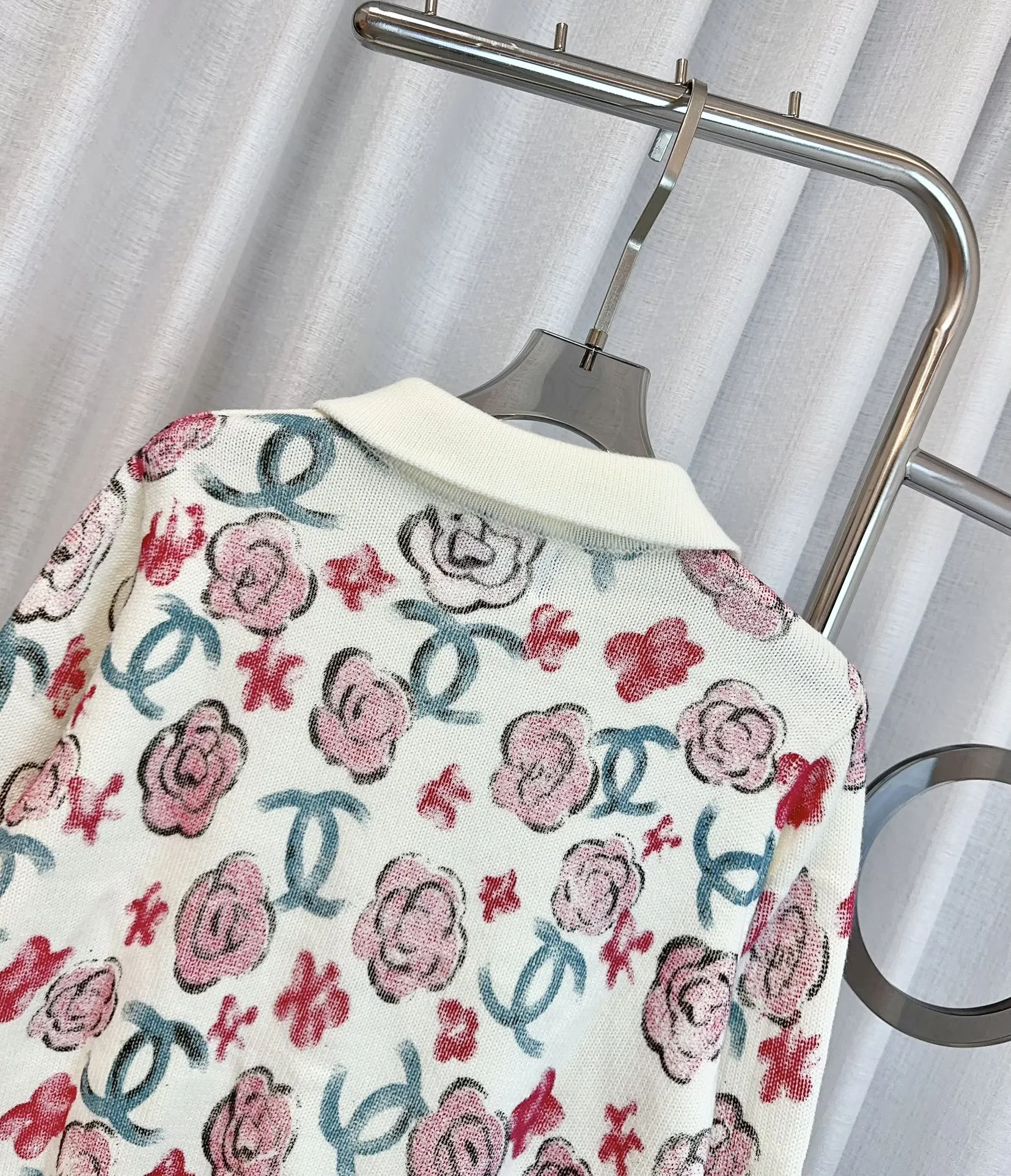 CHANEL新款工芸花柄プリントウールトップスホワイト - 画像 (6)