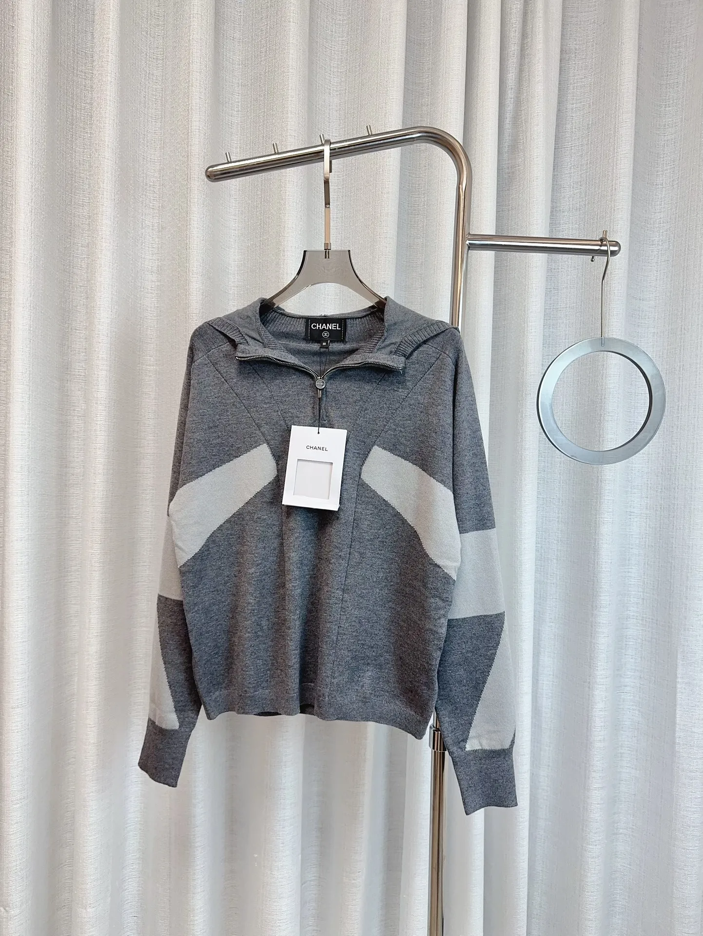 CHANELグレー拼接デザイン パーカー - 画像 (6)