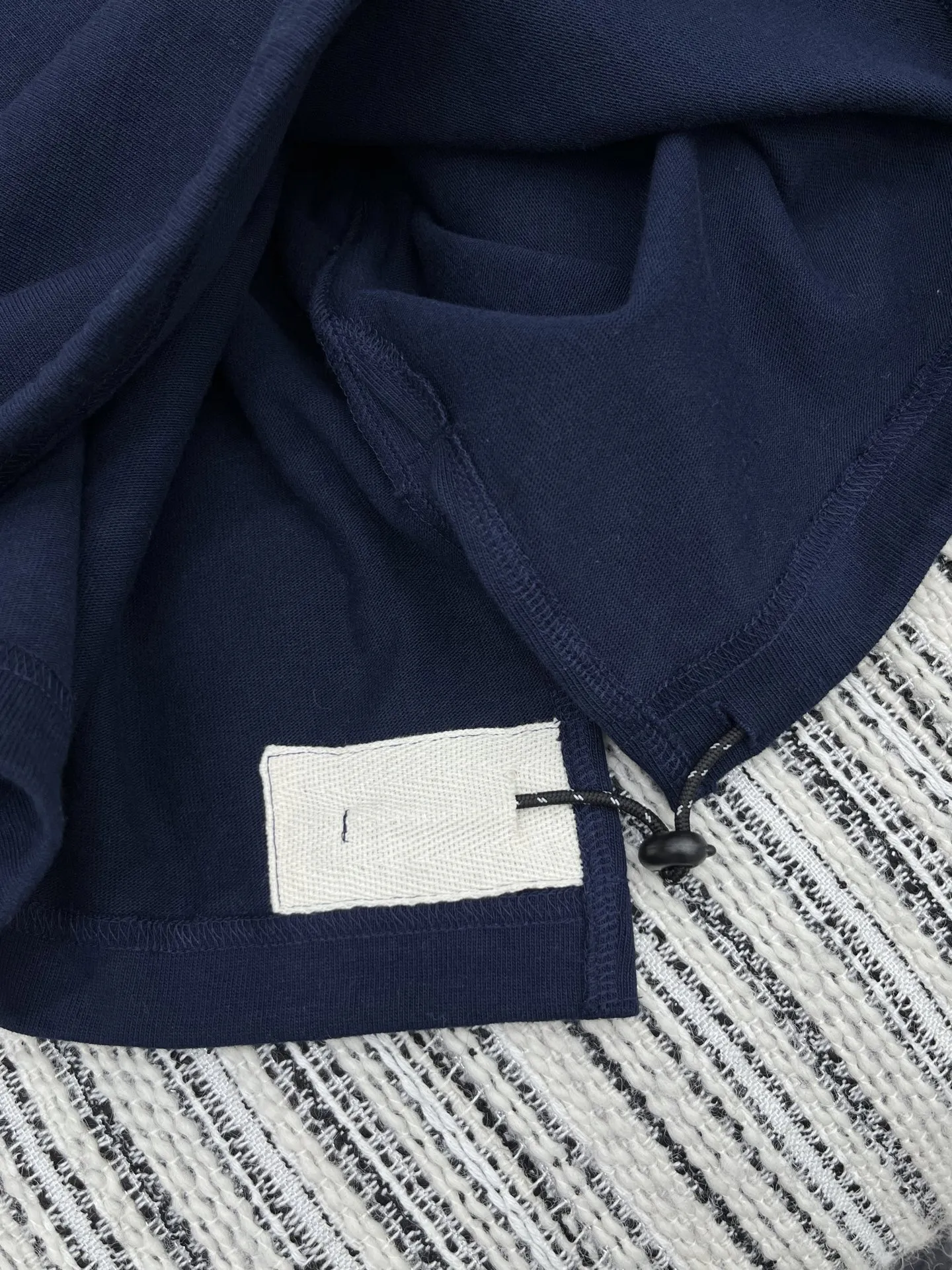 Chanel 25中古シリーズ長袖シャツ ブルー ストライプ - 画像 (7)