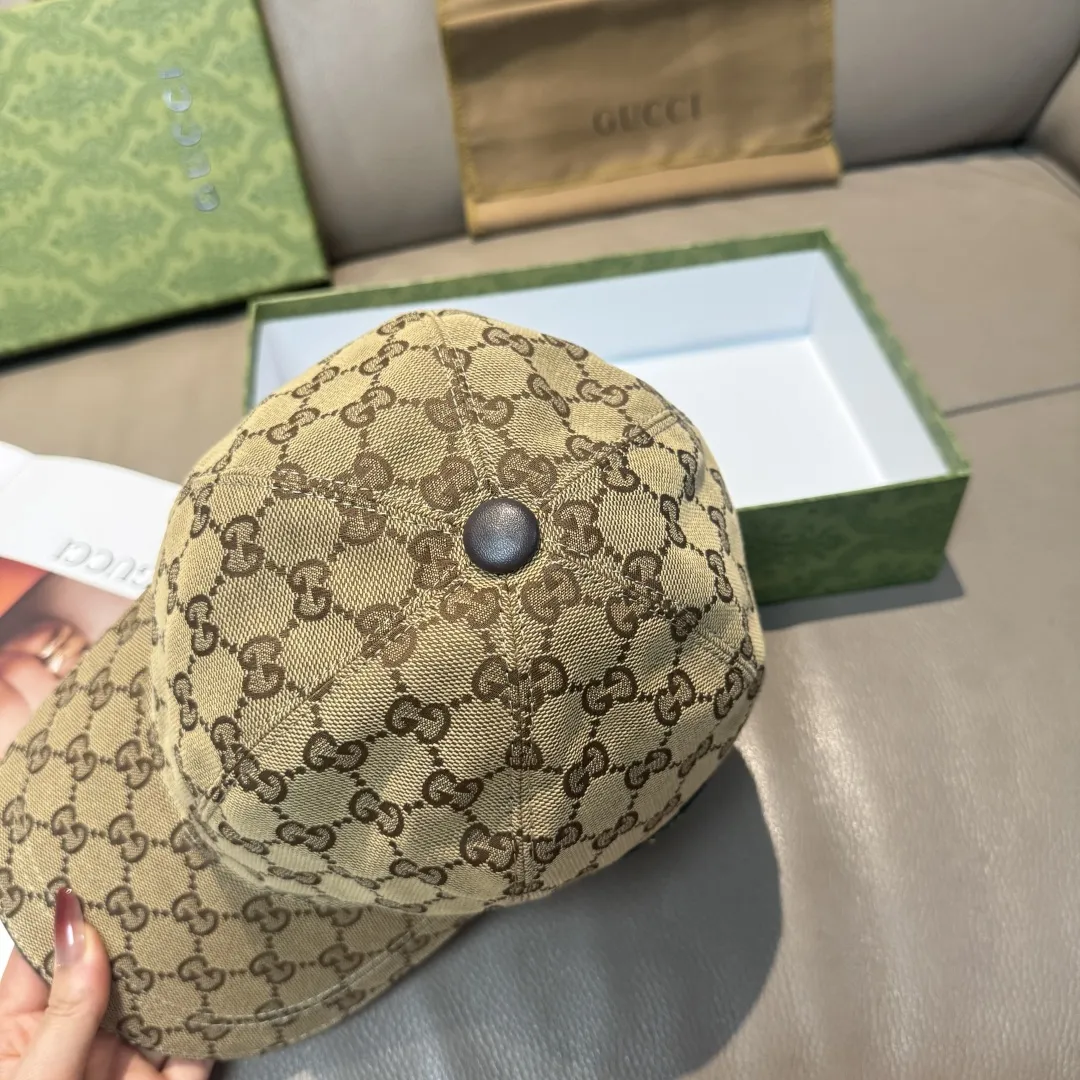 Gucci 春夏新款ベージュカモ柄ベースボールキャップ - 画像 (6)