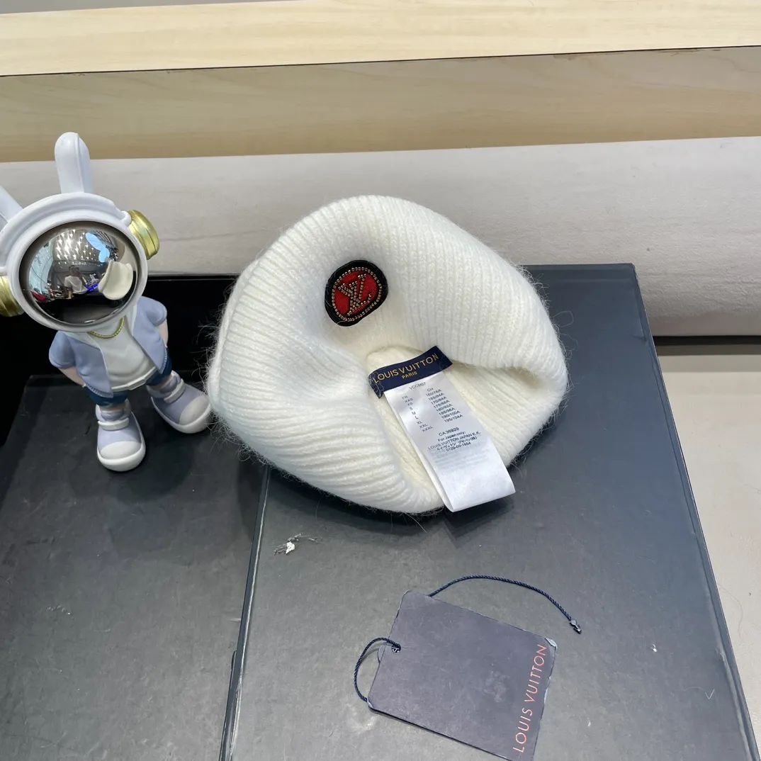 LOUIS VUITTON 白 2024新作秋冬ラビットファーハット - 画像 (10)