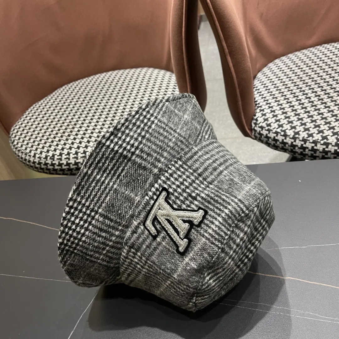Louis Vuitton グレー千鳥格子バケットハット - 画像 (13)