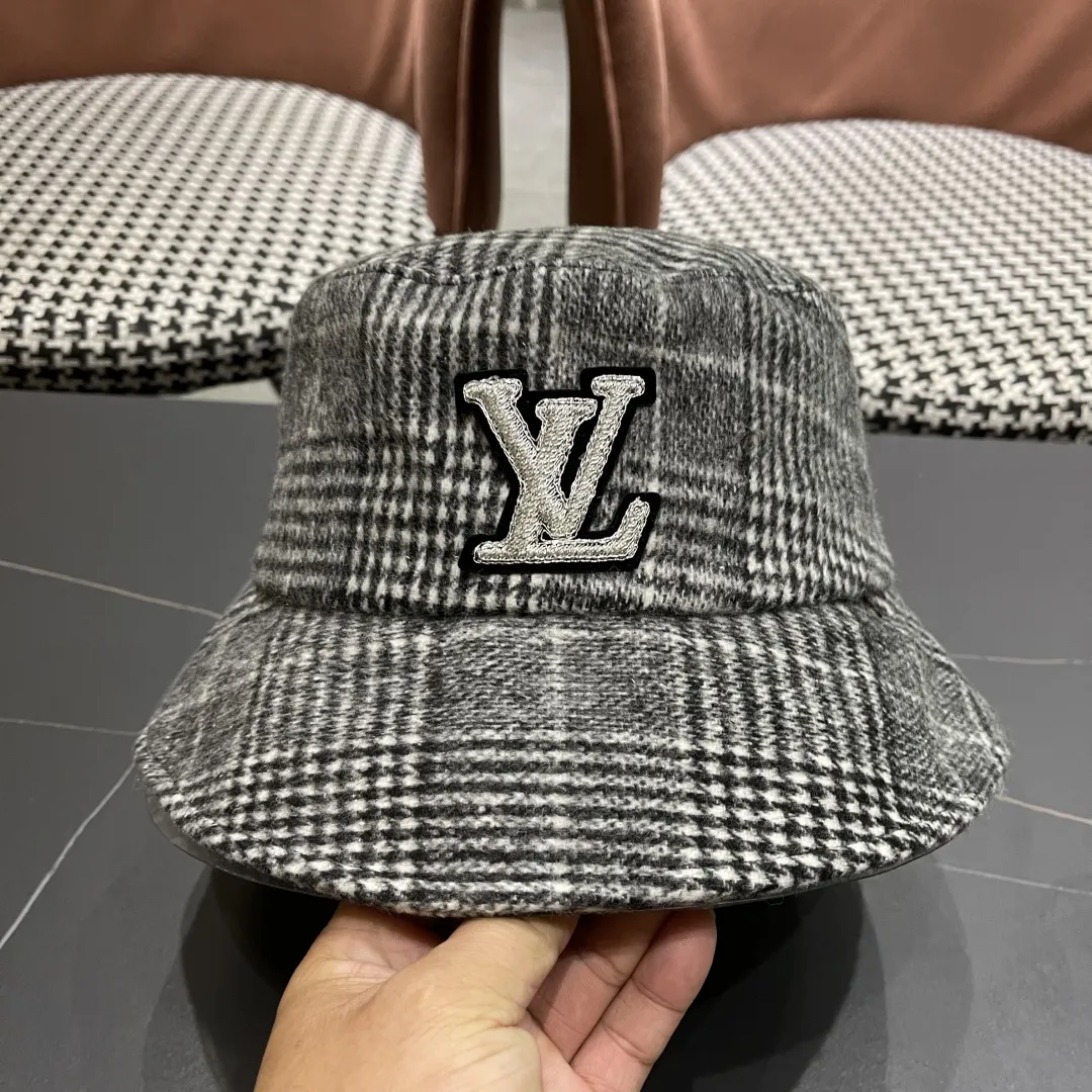 Louis Vuitton グレー千鳥格子バケットハット - 画像 (8)