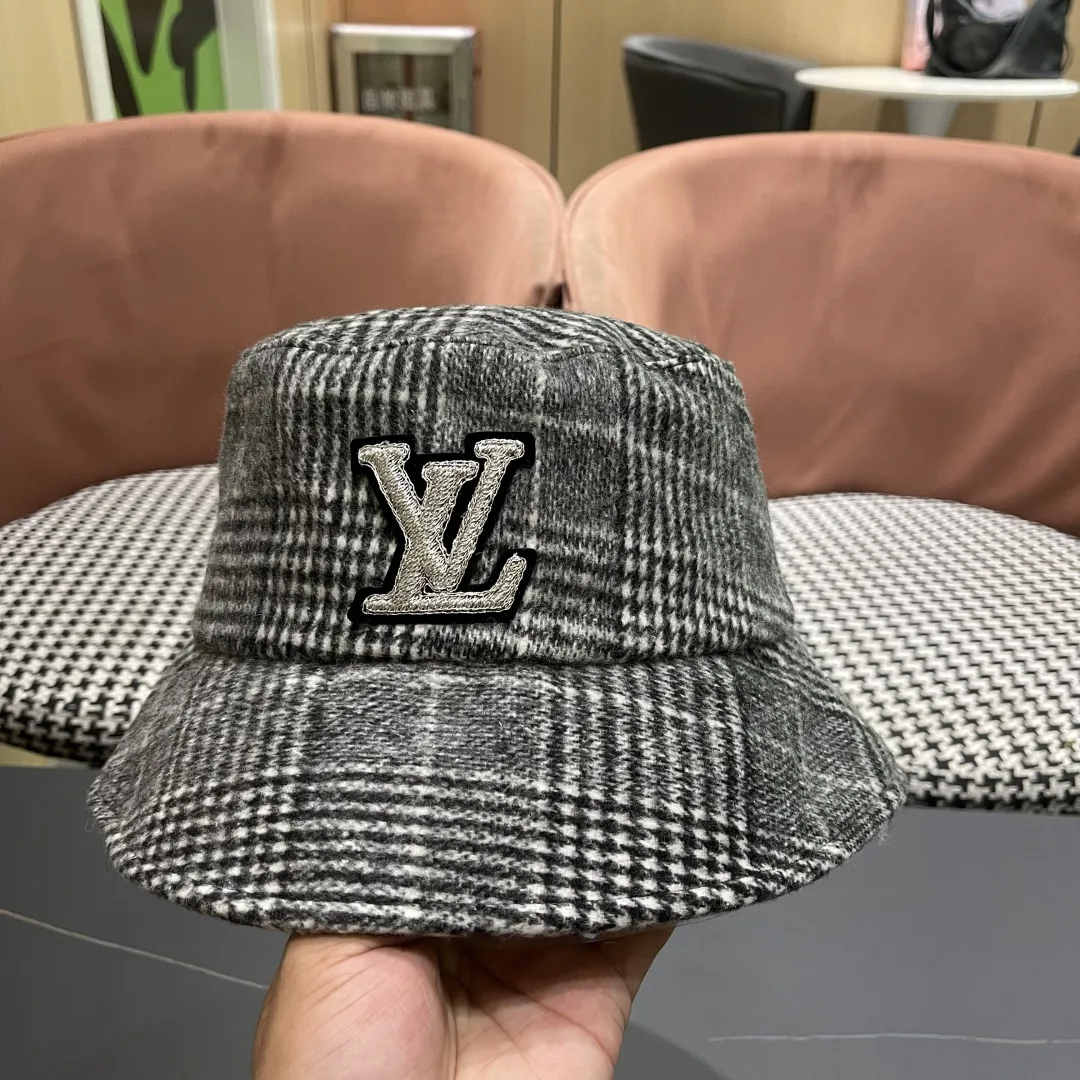 Louis Vuitton グレー千鳥格子バケットハット - 画像 (9)