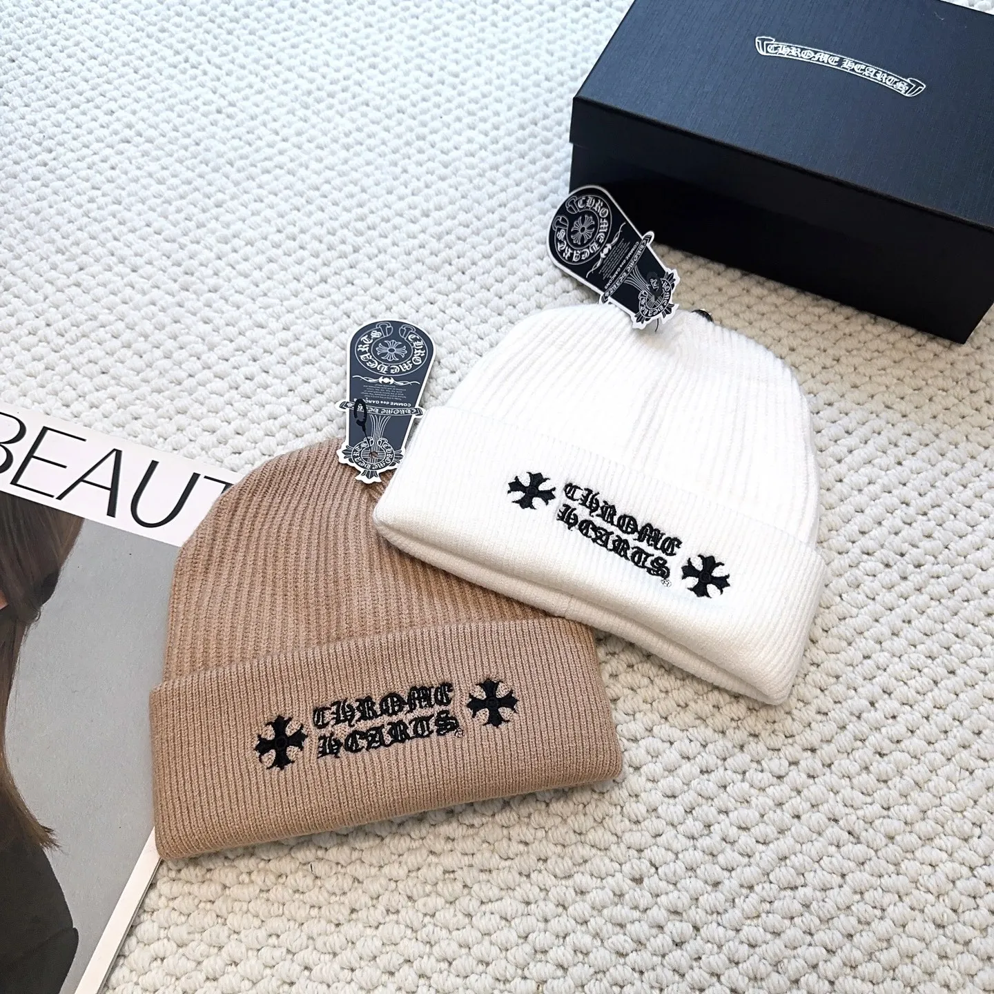 Chrome Hearts ベージュ十字架刺繍ニット帽 - 画像 (10)