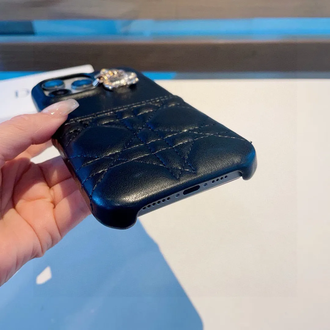 Christian Dior ブラック ダイアナ格子柄ケース - 画像 (6)