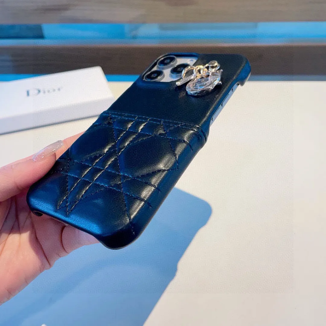 Christian Dior ブラック ダイアナ格子柄ケース - 画像 (9)