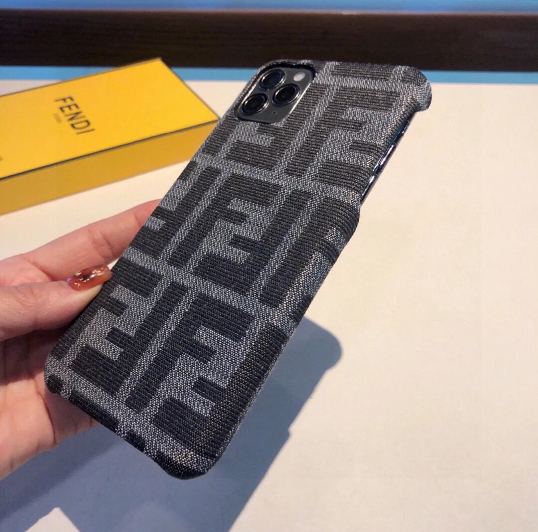 Fendi クラシックFF iPhone14 ケース ブラック - 画像 (7)