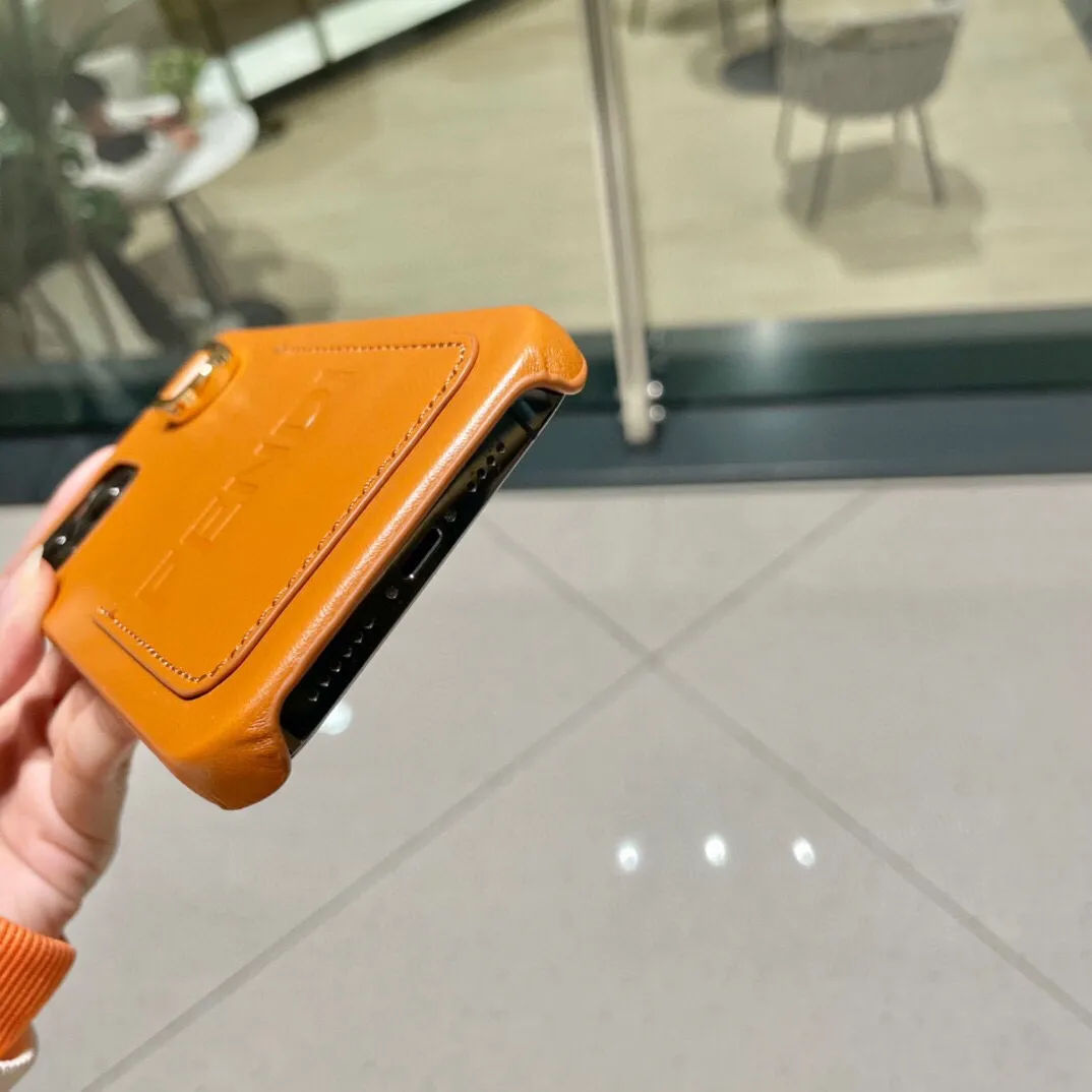 FENDI フェンディ オレンジ&ホワイト カードスロットケース - 画像 (10)