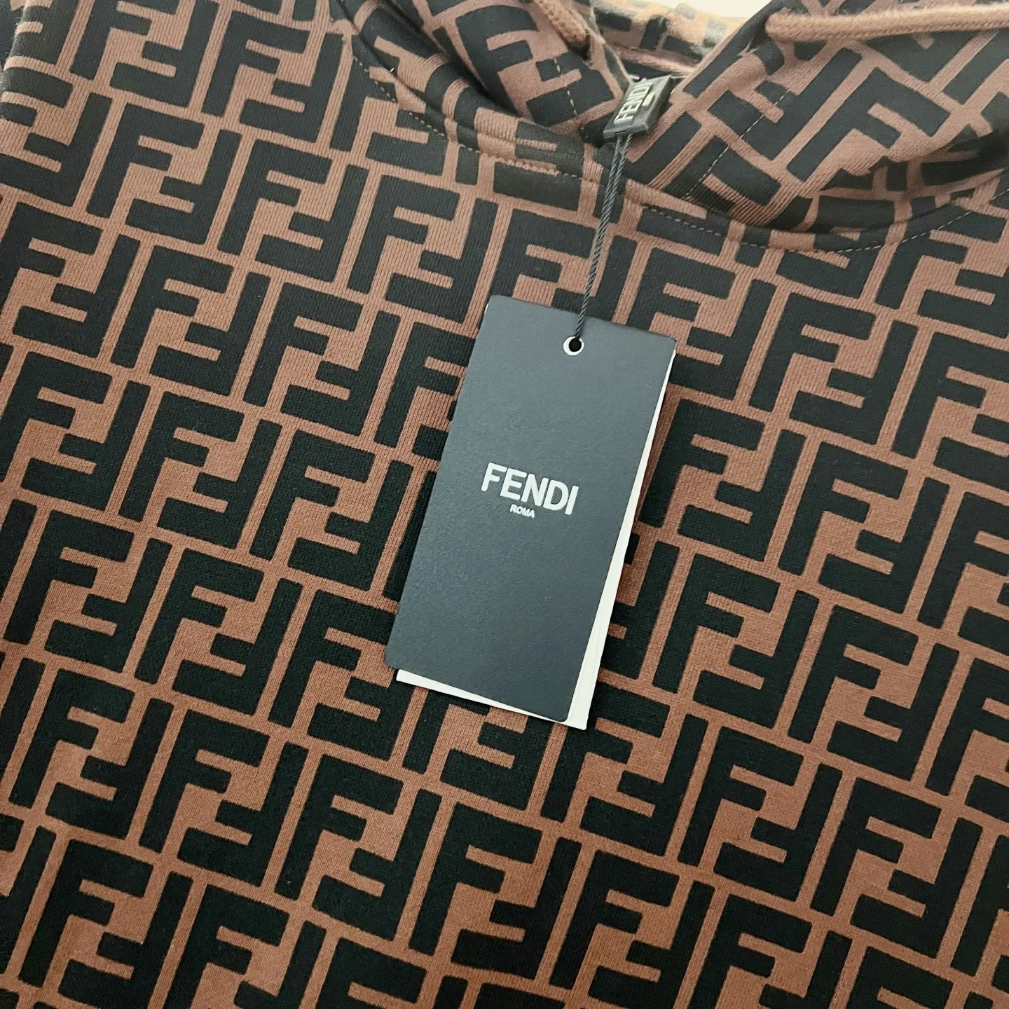 FENDI 420gコットン黒灰色パーカー - 画像 (6)