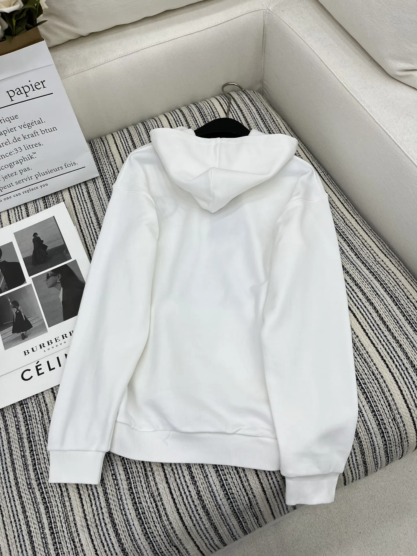 Gucci 2024新品白 Hoodie刺繍デザイン - 画像 (7)