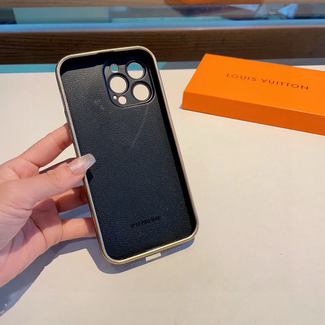 Louis Vuitton 黒 クラシックモノグラムカードケース付きiPhoneケース - 画像 (9)