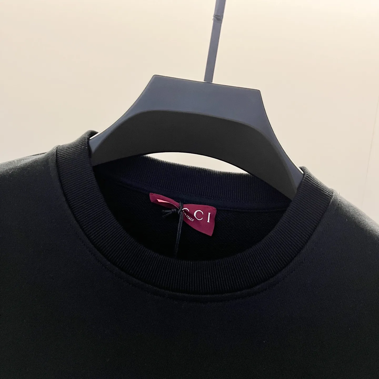 GUCCI 420gコットン黒丸首スウェット - 画像 (4)