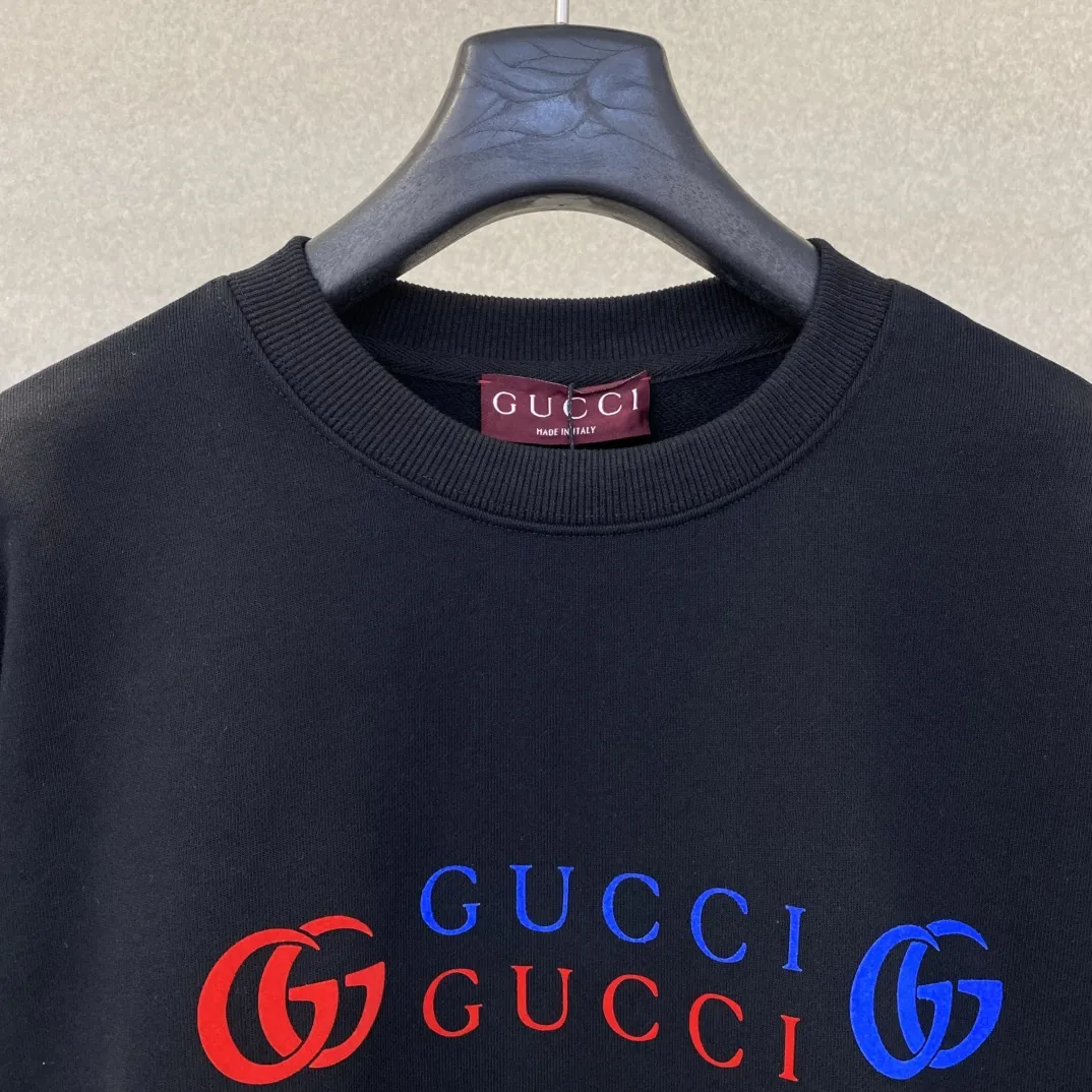 Gucci 25新作ブラックロゴプリント長袖スウェット - 画像 (6)