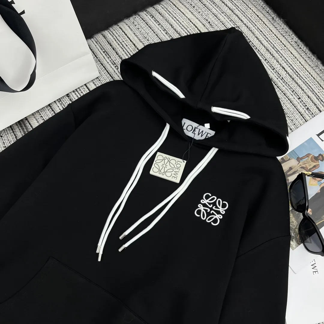 LOEWE シリーズ ブラック刺繍ロゴセット - 画像 (3)