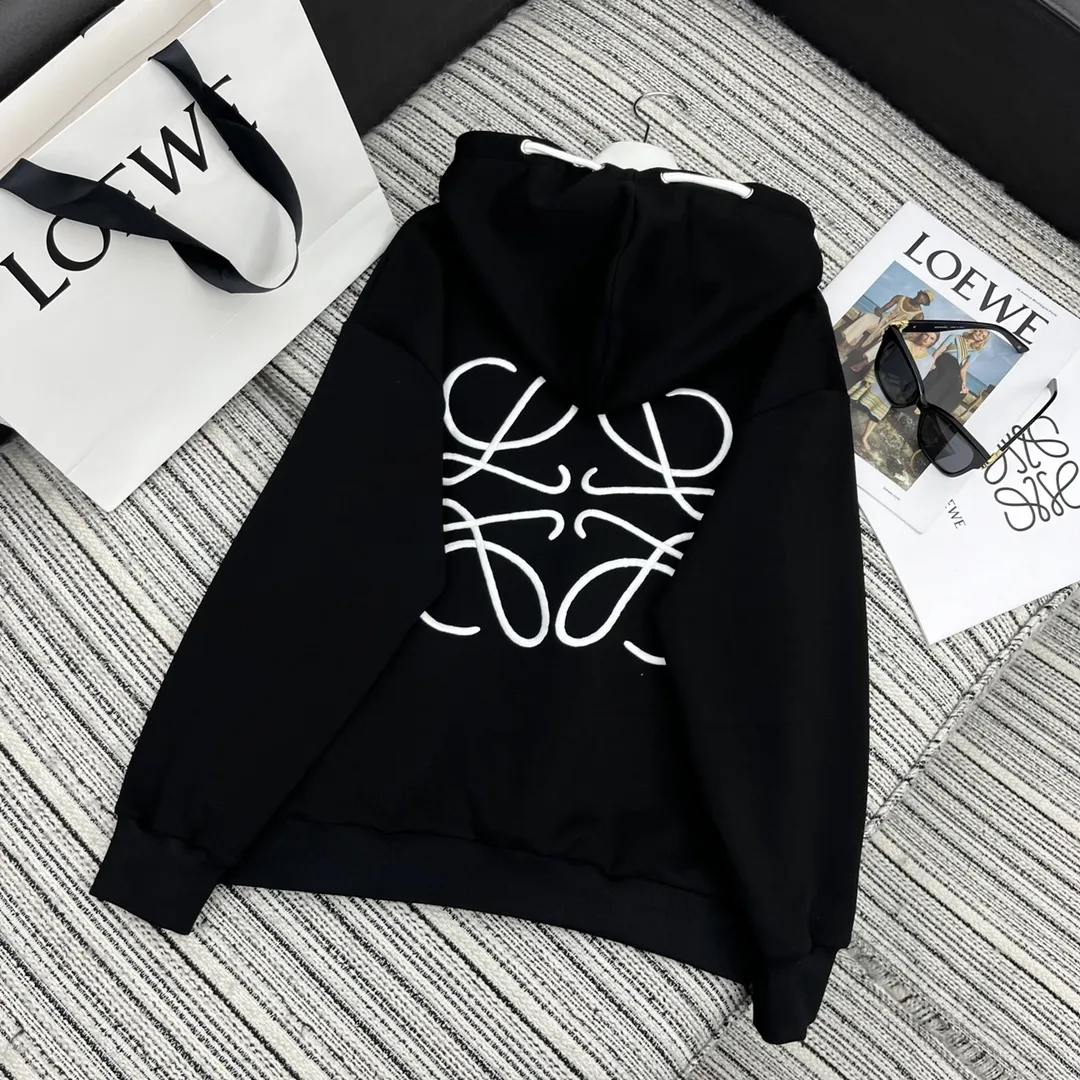 LOEWE シリーズ ブラック刺繍ロゴセット - 画像 (9)