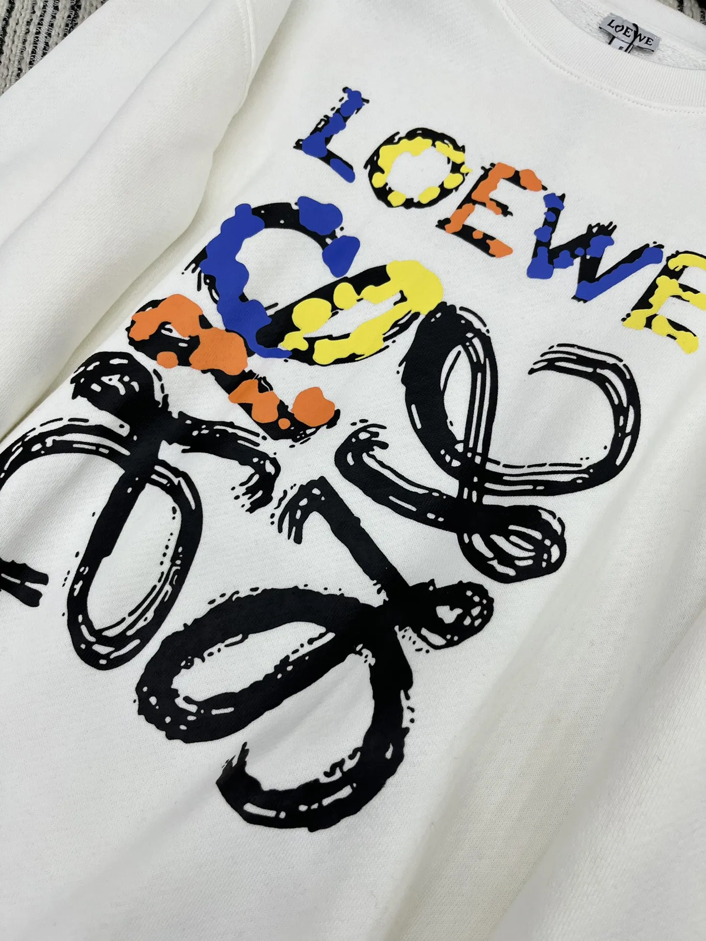 Loewe ホワイトラウンドネックプリントのパーカー - 画像 (6)