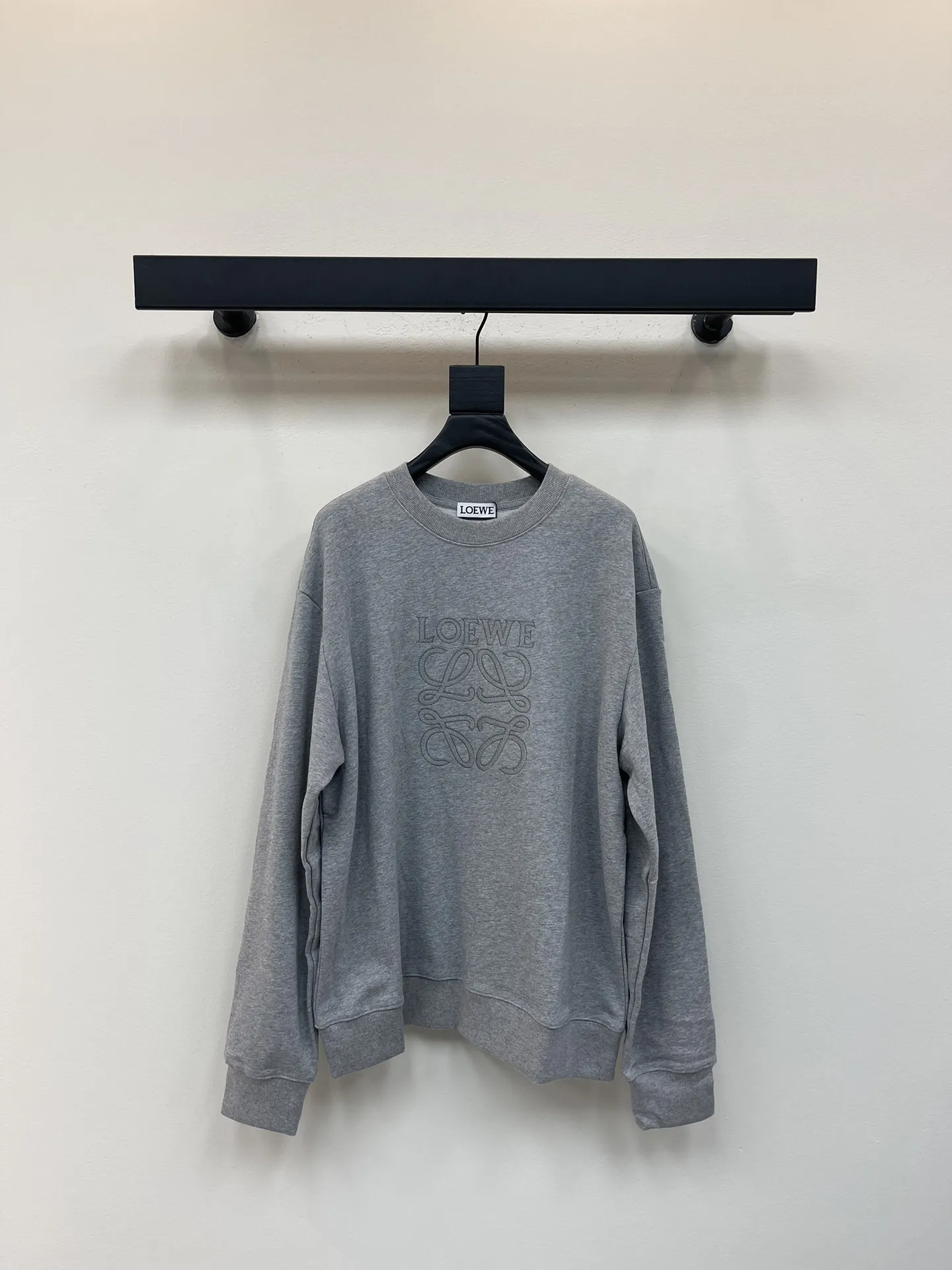 Loewe新作刺繍ロゴラウンドネックスウェットシャツ - 画像 (3)