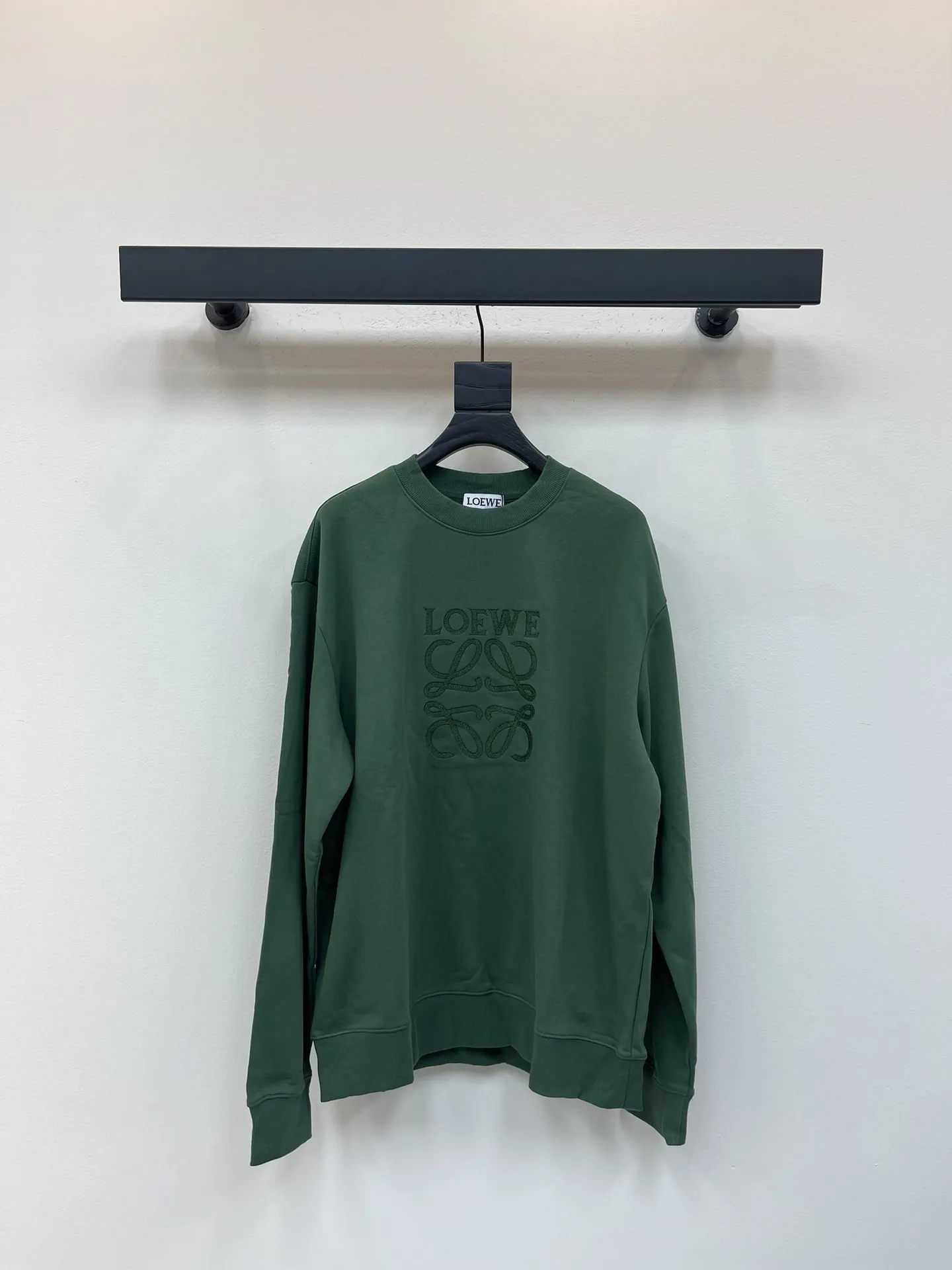 Loewe新作刺繍ロゴラウンドネックスウェットシャツ - 画像 (4)