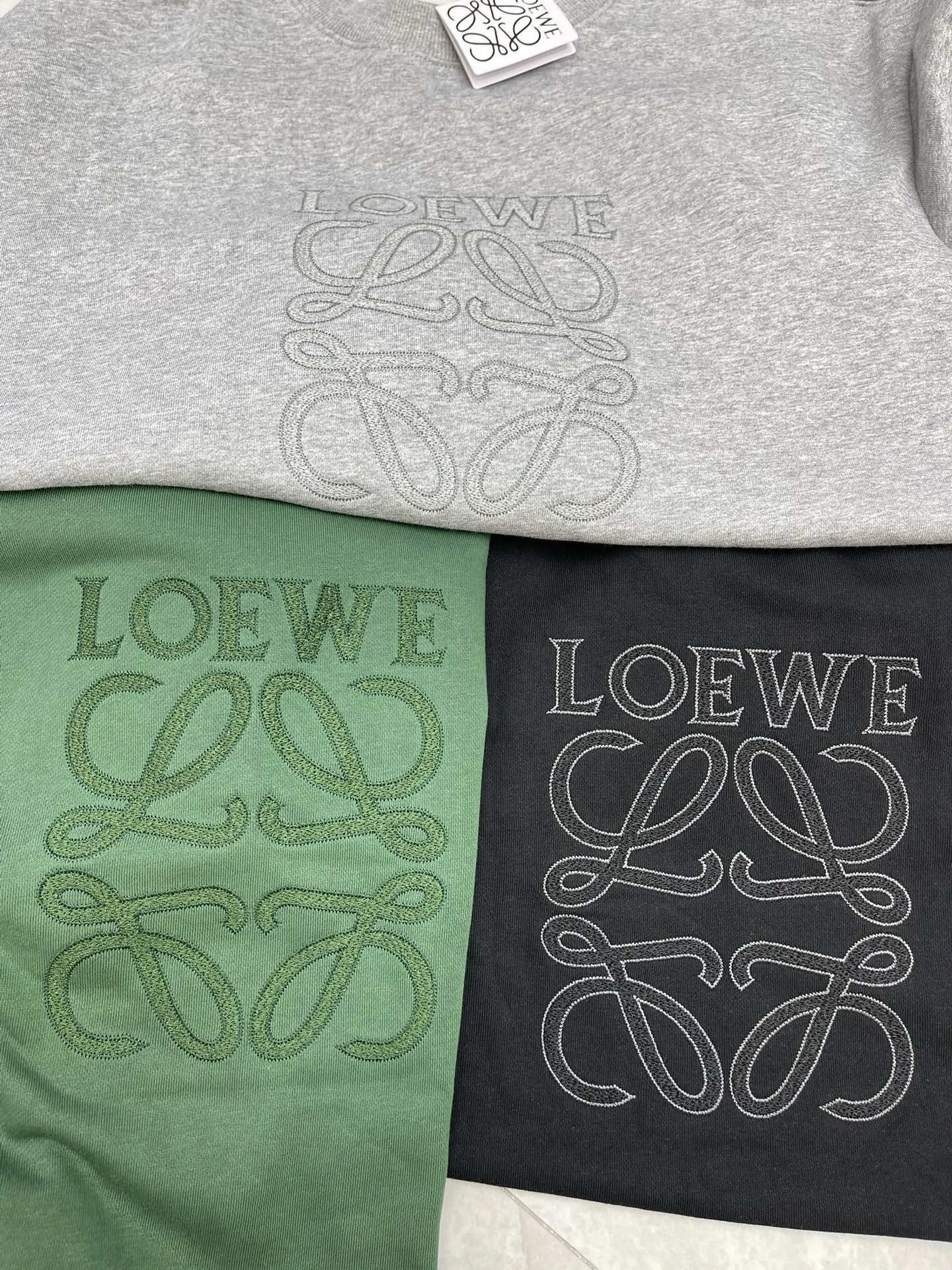 Loewe新作刺繍ロゴラウンドネックスウェットシャツ - 画像 (6)