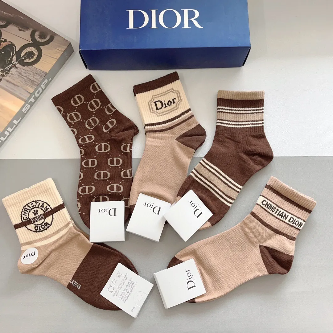 Christian Dior ブラウン柄中筒ソックス5足セット - 画像 (6)