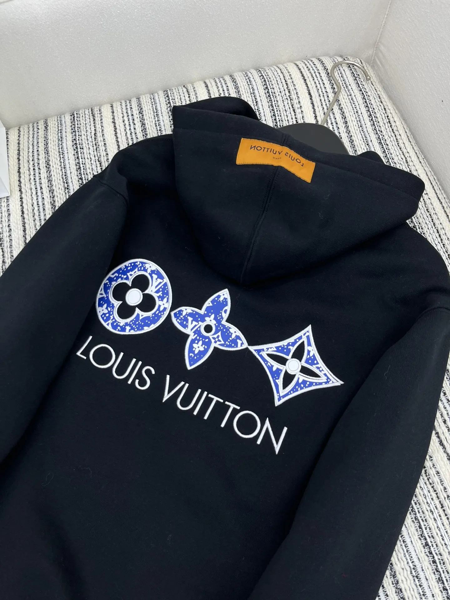 Louis Vuitton 黒色フリース付きパーカー - 画像 (7)