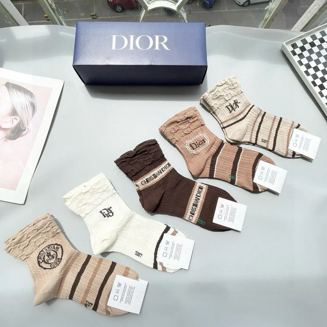 Christian Dior カラーミドルソックス5足セット - 画像 (3)
