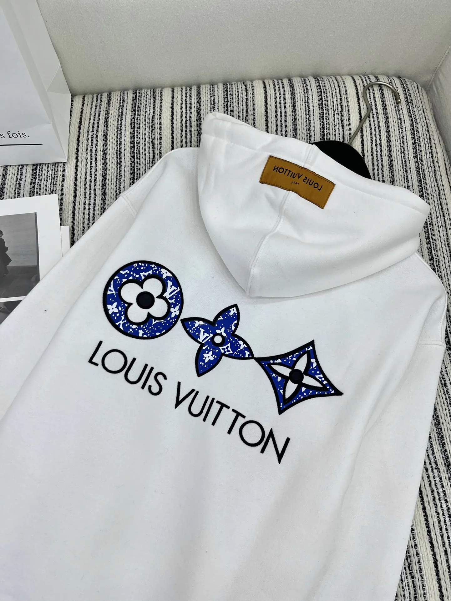 LOUIS VUITTON 白 フード付きガーター - 画像 (7)