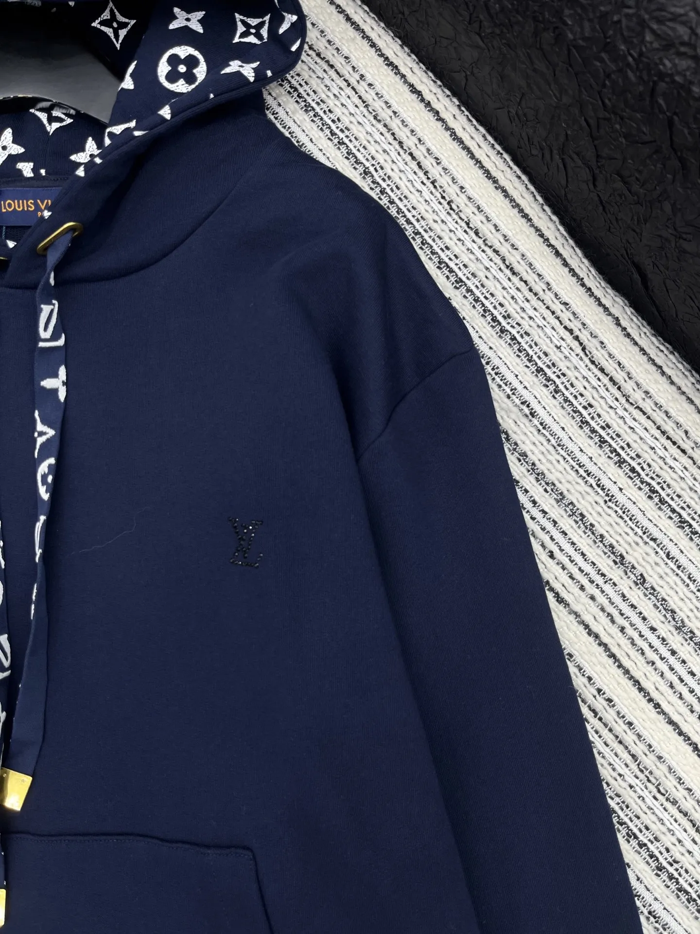 Louis Vuitton 青色パーカー - 画像 (4)