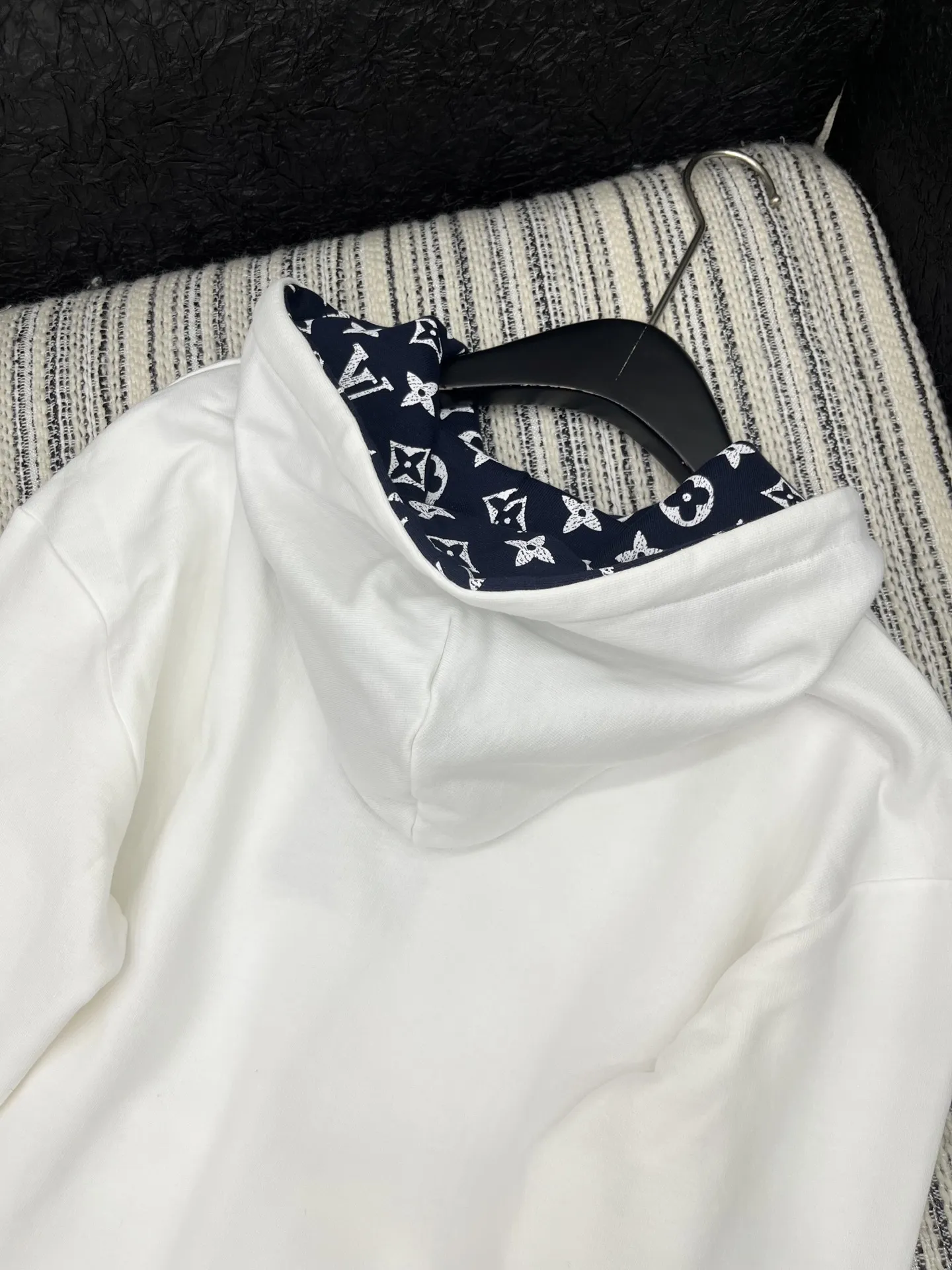 Louis Vuitton 白 クラシックフーディ - 画像 (9)