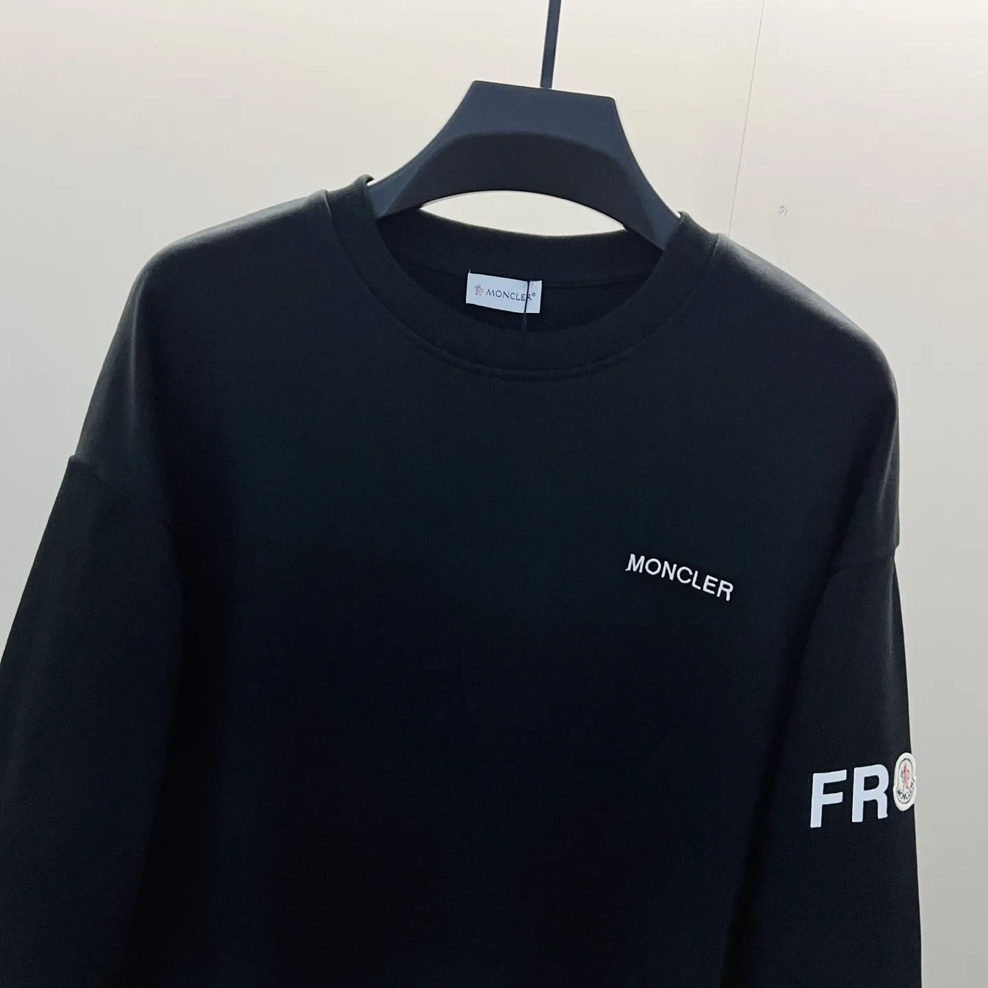 MONCLER 420gコットン黒色ラウンドネックスウェット - 画像 (5)