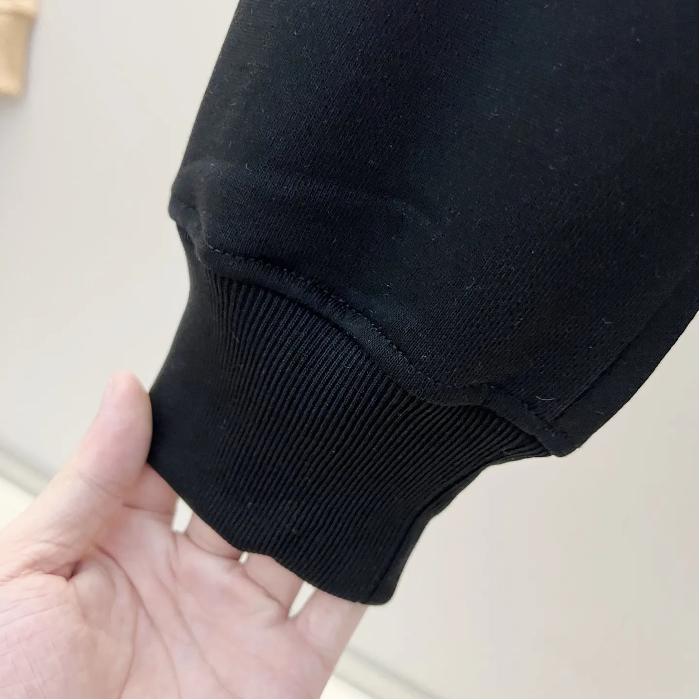 MONCLER 420gコットン Crew Neckスウェット ブラック - 画像 (10)