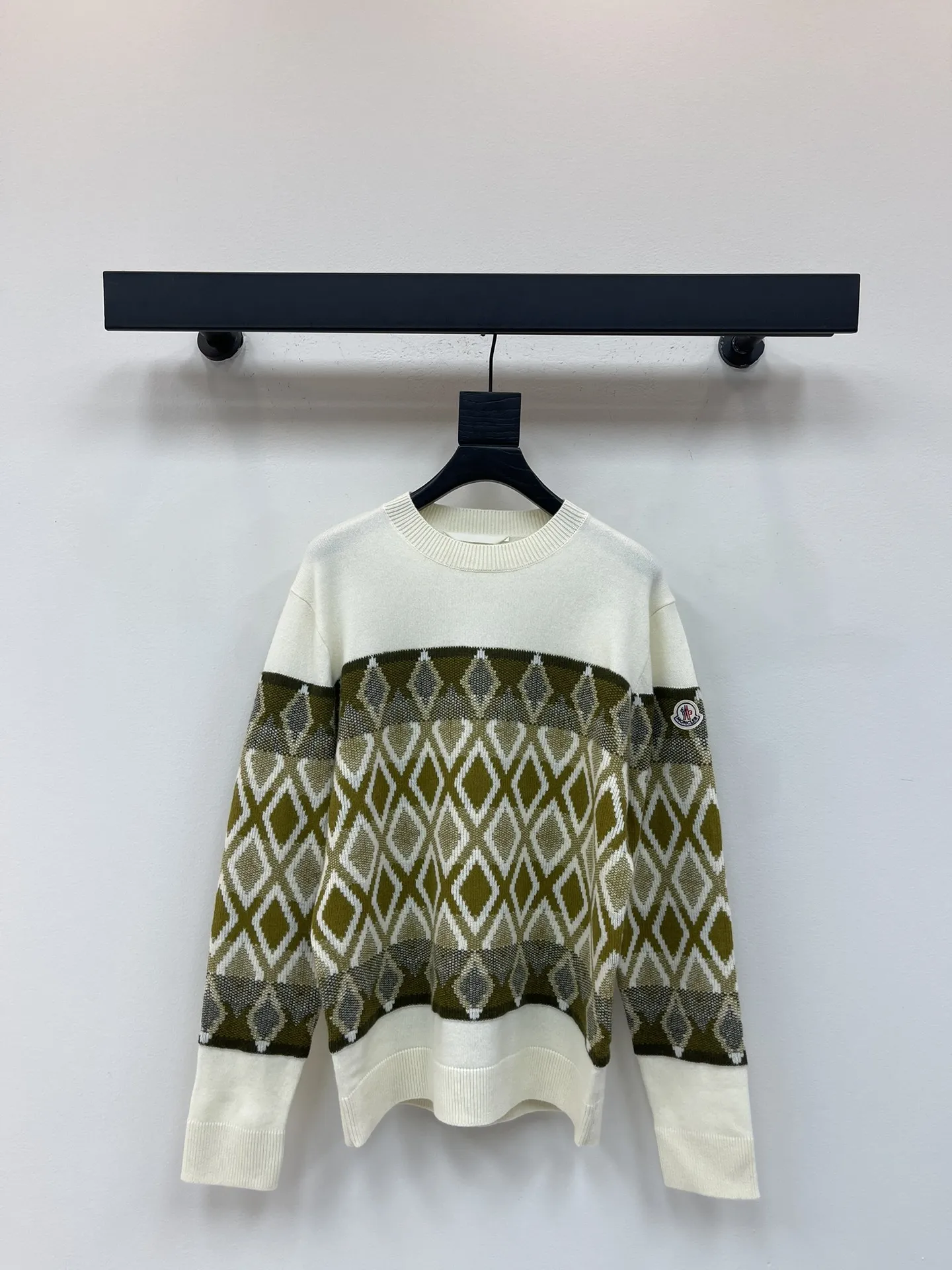 Monclerモン口25早秋新款ベージュ菱格ニット