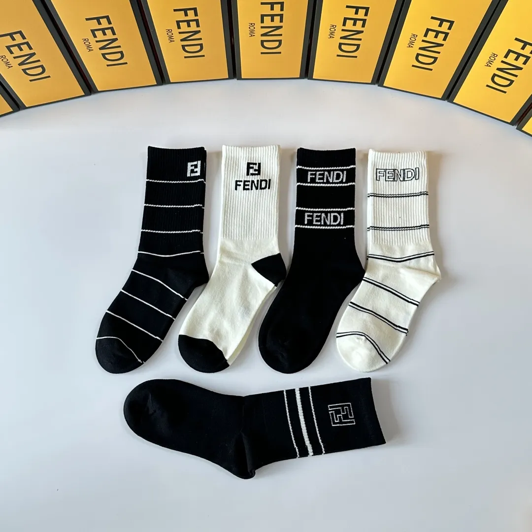 FENDI 新款中長丈ソックス 黒白 5足セット - 画像 (4)