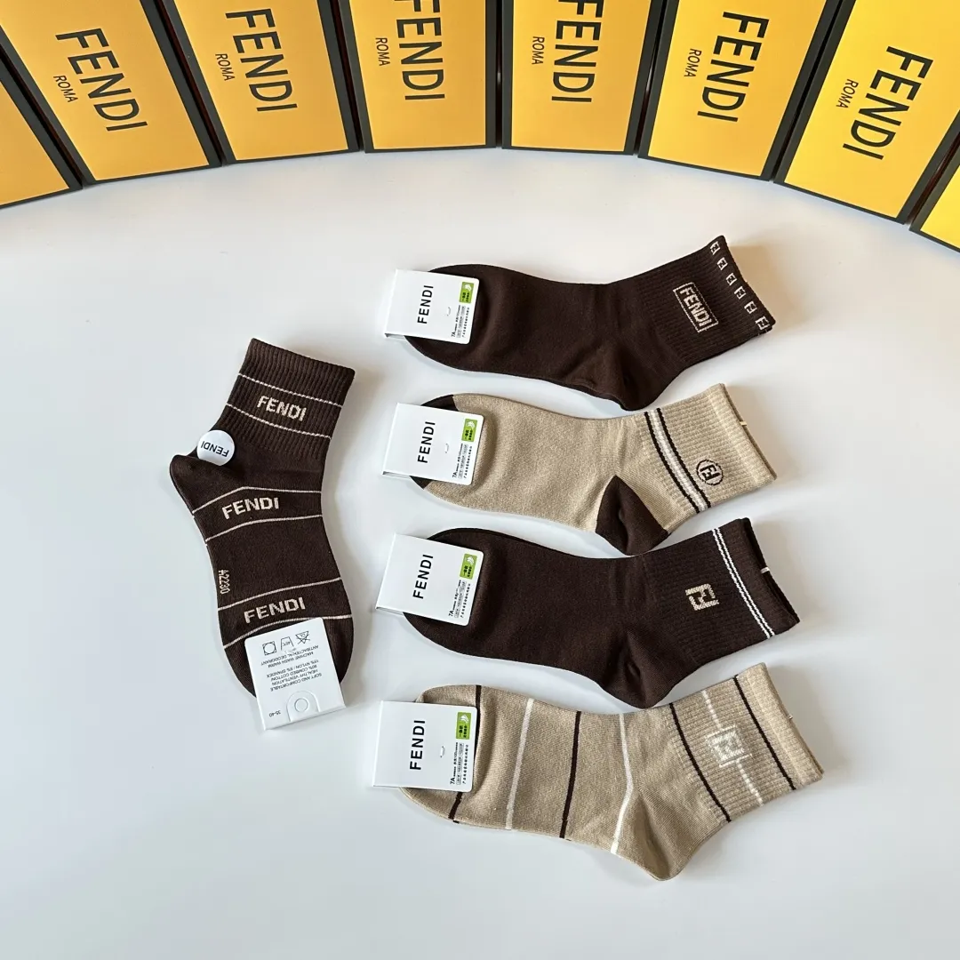 Fendi 新款中長筒靴下5双セット 茶色系 - 画像 (6)