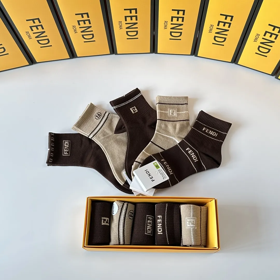 Fendi 新款中長筒靴下5双セット 茶色系 - 画像 (8)