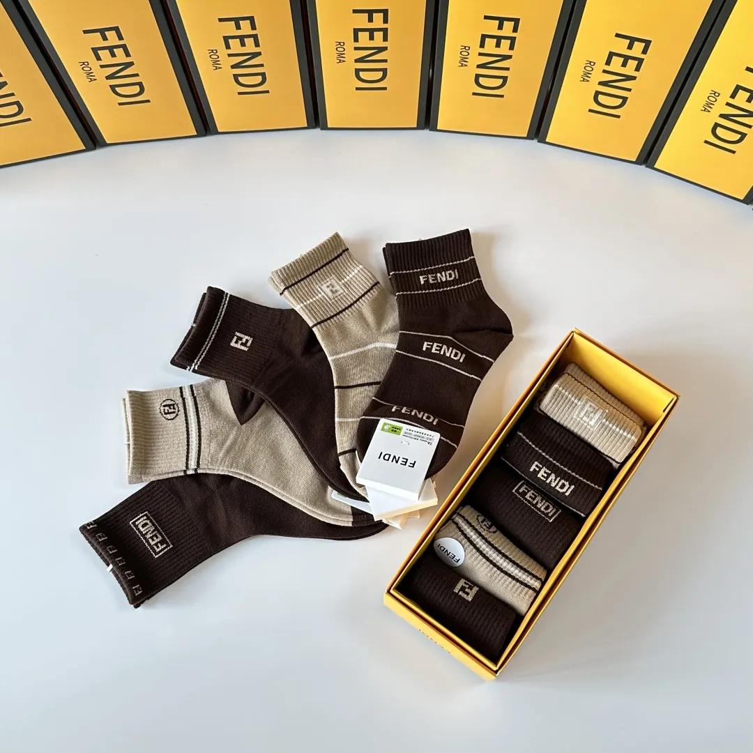 Fendi 新款中長筒靴下5双セット 茶色系 - 画像 (9)