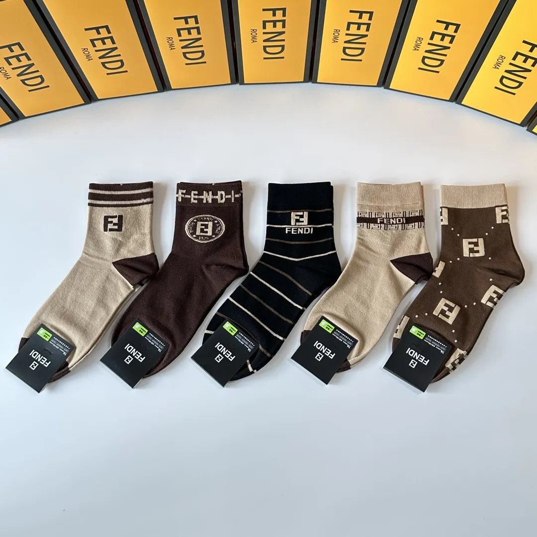 Fendi新款中長靴下マルチカラーセット