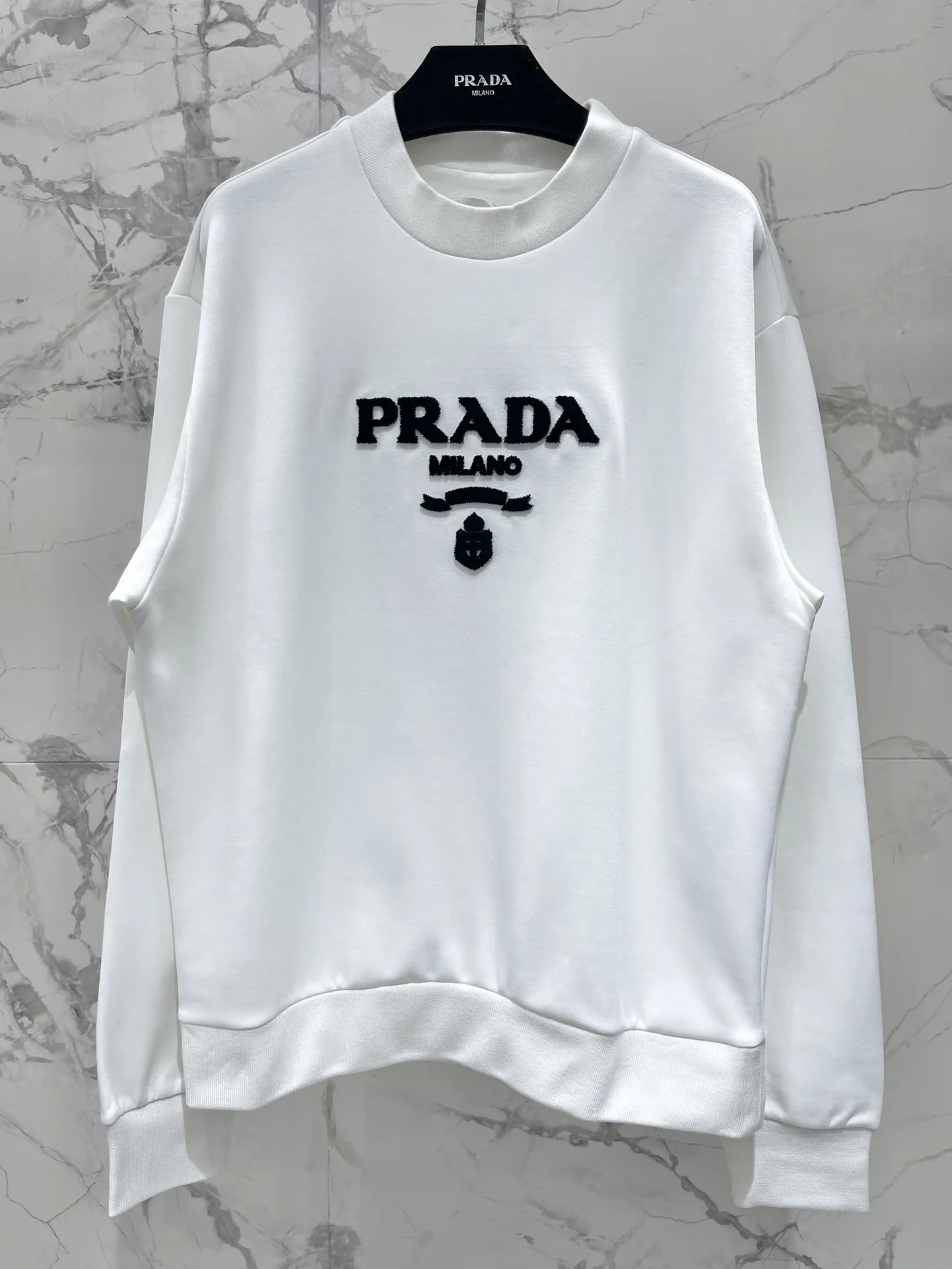 プラダ ホワイト レタリング スウェットシャツ - 画像 (3)