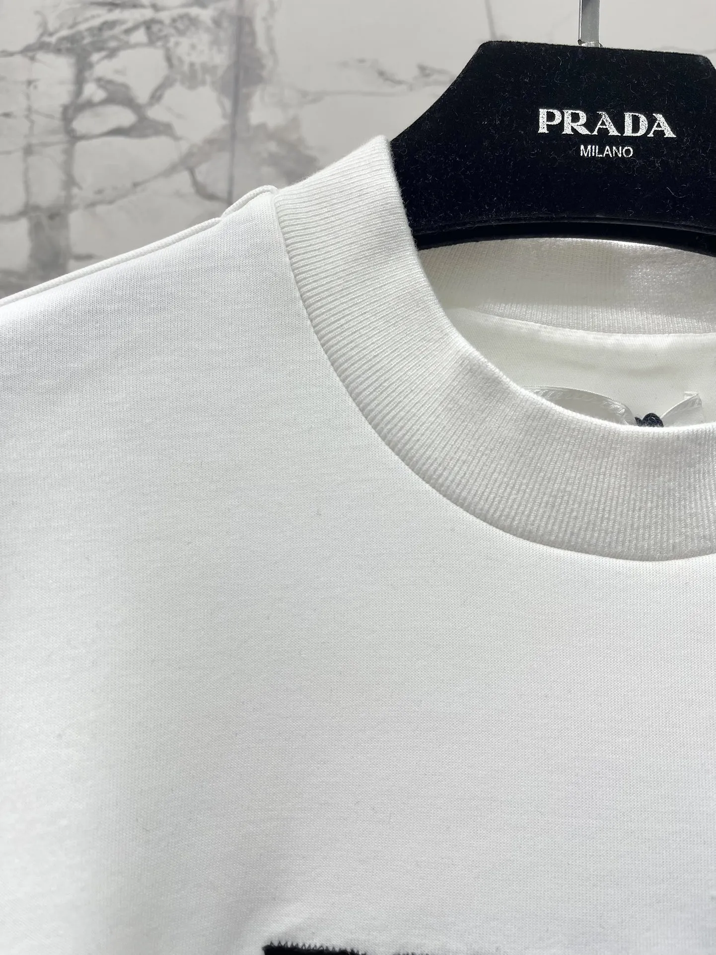 プラダ ホワイト レタリング スウェットシャツ - 画像 (4)
