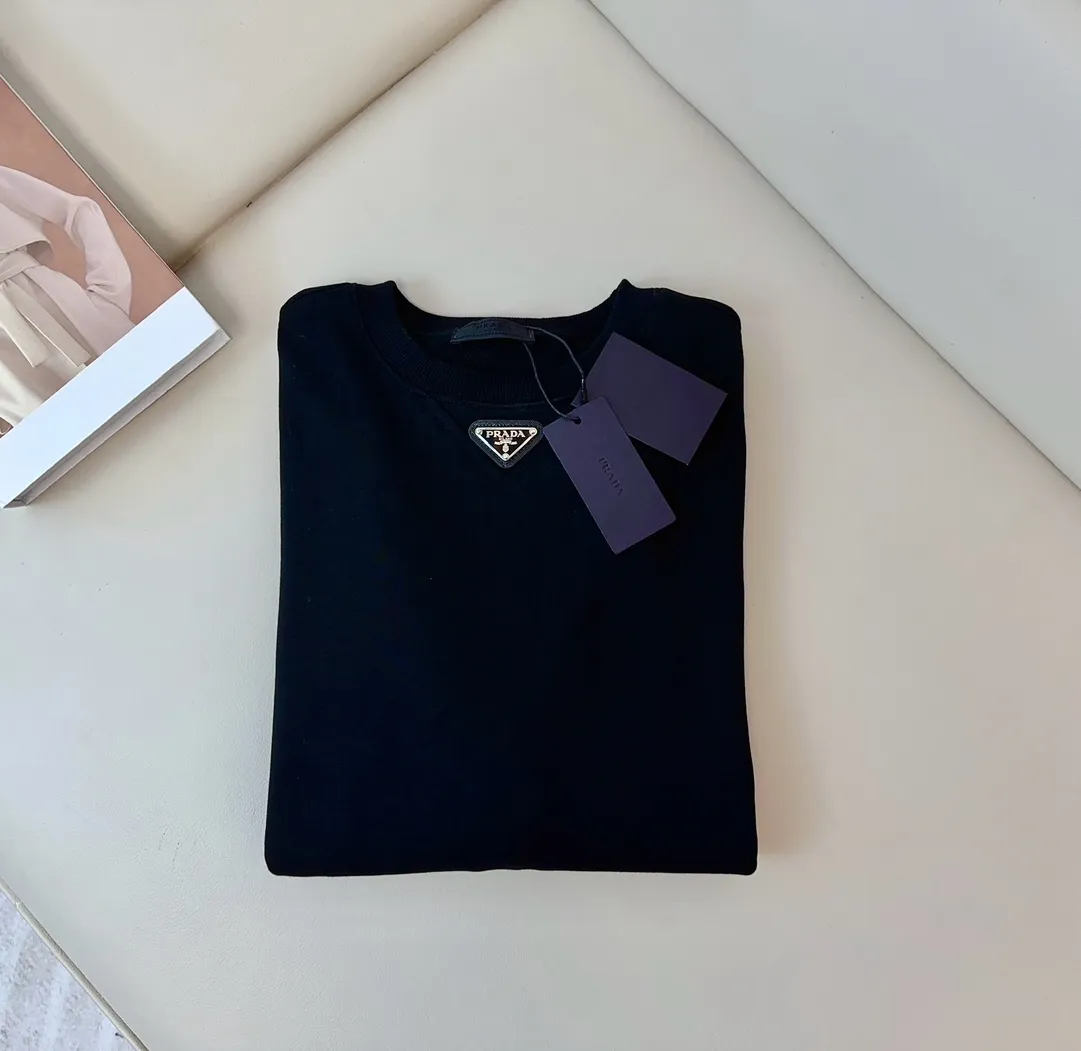 PRADAロゴラウンドネックスウェット ブラック - 画像 (6)