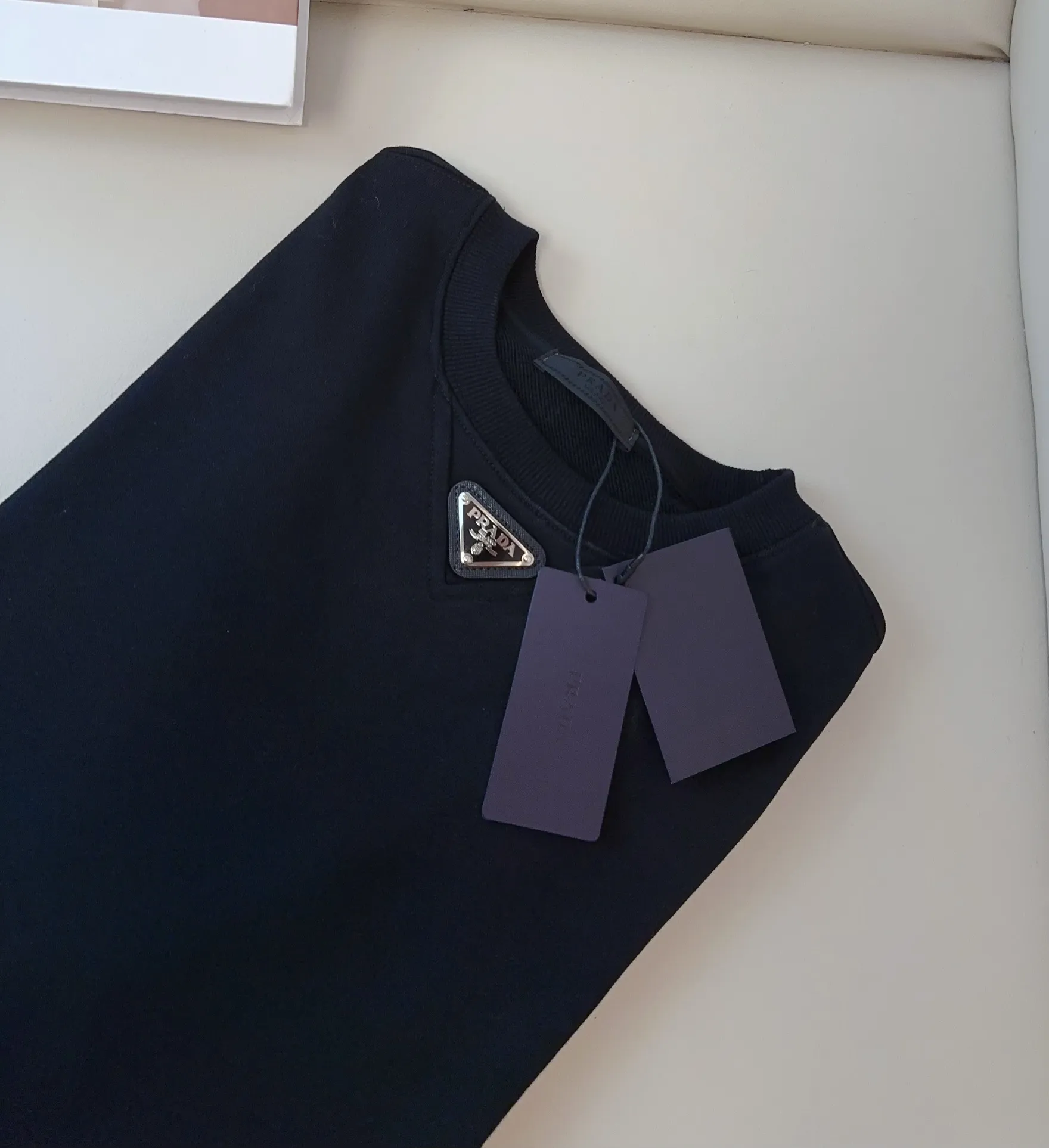 PRADAロゴラウンドネックスウェット ブラック - 画像 (7)