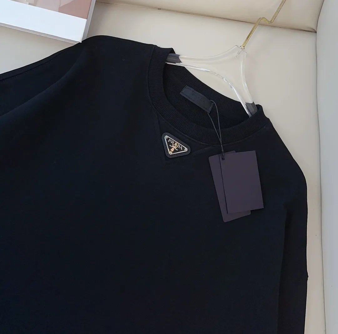 PRADAロゴラウンドネックスウェット ブラック - 画像 (8)