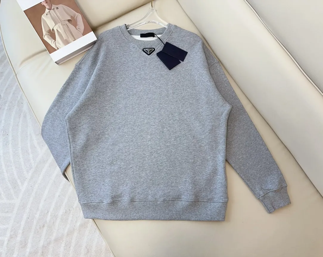 PRADA新款经典ロゴラウンドネックスウェット グレ