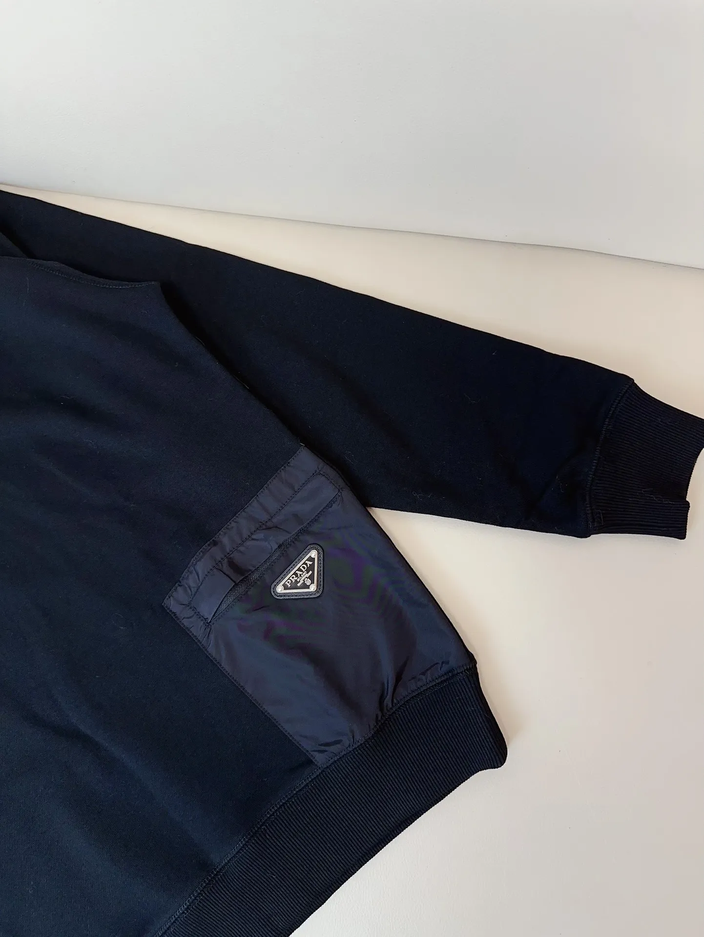 PRADA黒色ロゴラウンドネックスウェット - 画像 (8)