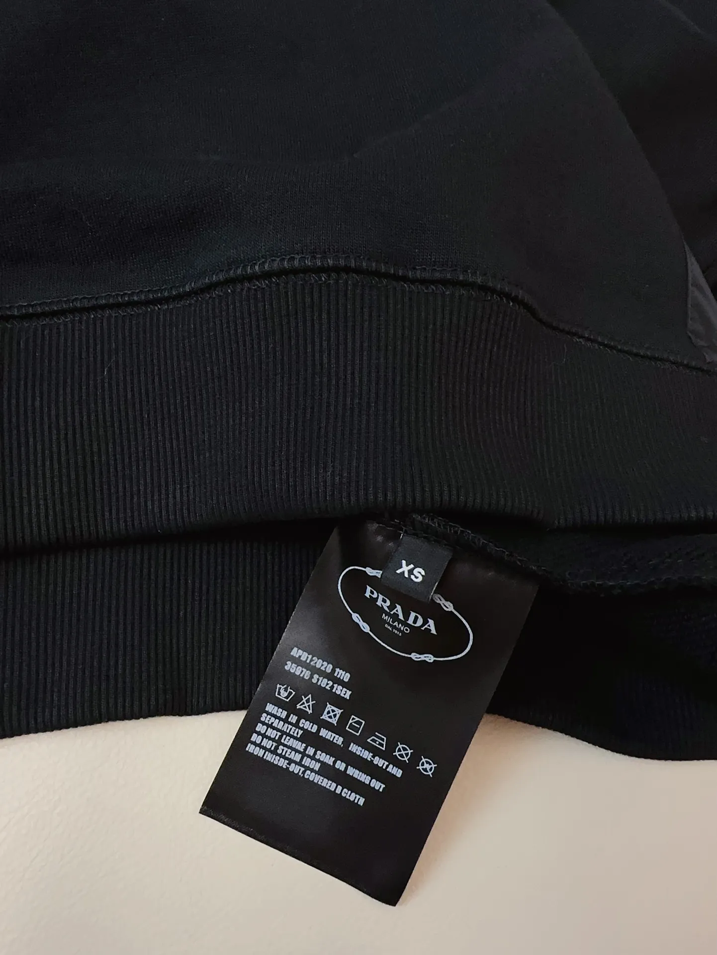 PRADA黒色ロゴラウンドネックスウェット - 画像 (10)