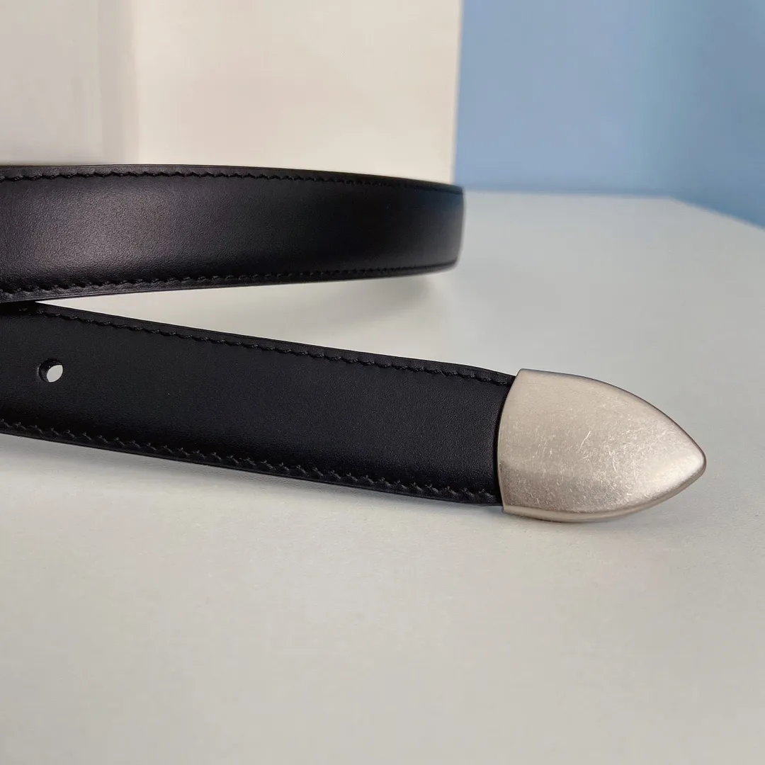 CELINE ブラックレザーベルト シルバー金具 - 画像 (10)