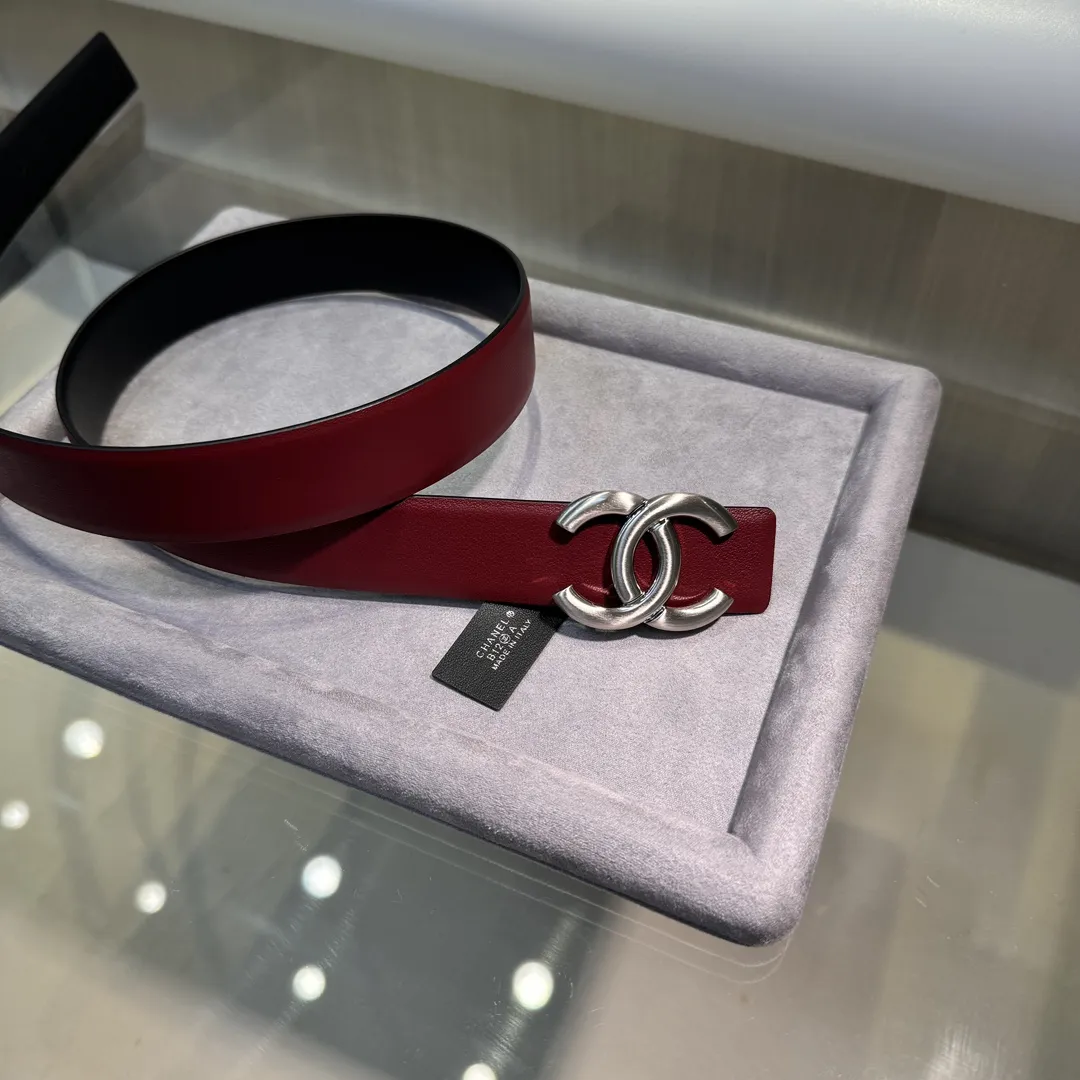 CHANEL新作レッドベルトシルバーバックル - 画像 (7)