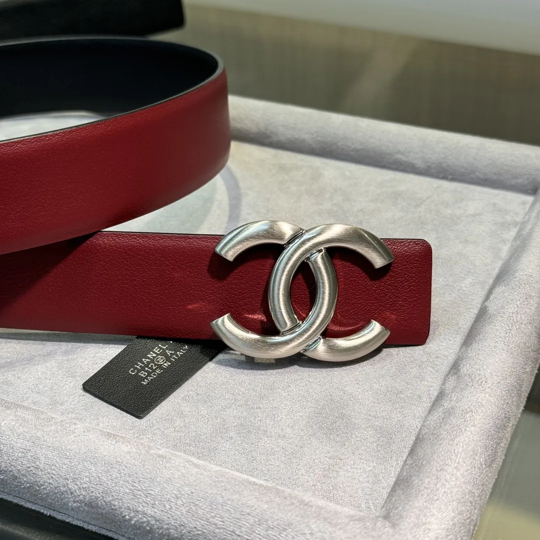 CHANEL新作レッドベルトシルバーバックル - 画像 (8)