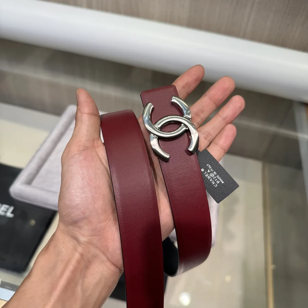 CHANEL新作レッドベルトシルバーバックル - 画像 (11)